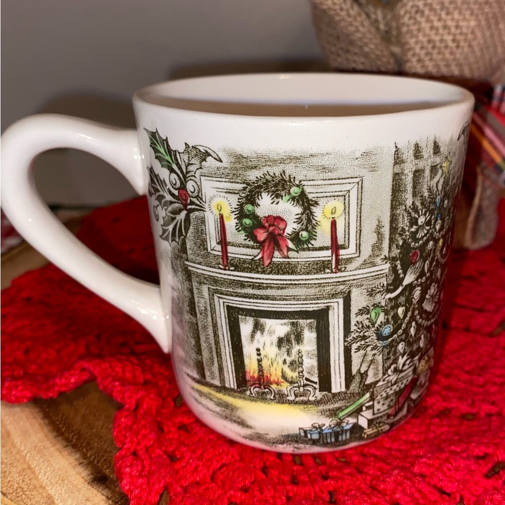Vintage Johnson Brothers Merry Christmas (“A Genuine Hand Engraving”) Mug - Picture 3 of 10
